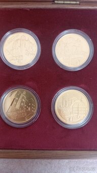 Sada 10 zlatých mincí Hrady ČR 2016 - 2020 BK - 4