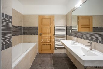 Prodej bytu 4+kk 105m2, terasa 38 m2, zahrada 70 m2, Maleši - 4