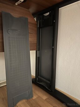 Prostorný stůl HOBIS - 4