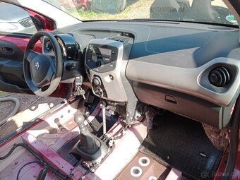 Citroen C1 2017 1.0 na N.D. - 4