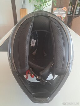 Vyklápěcí helma Caberg - velikost S - 4