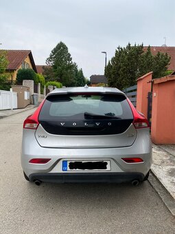 Volvo V40 D3 110 kW manuál - 4