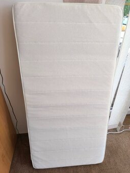Dětská postýlka IKEA Sundvik, hnědá - TOP stav + nadvýbava - 4