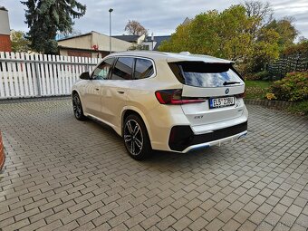 PRODÁM BMW iX1 xDRive30,1.MAJ,M-PAKET ZÁRUKA DO 11/2026 - 4