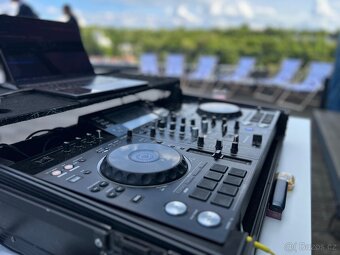 Pioneer XDJ RX-2 + UDG Case + Decksaver - 4