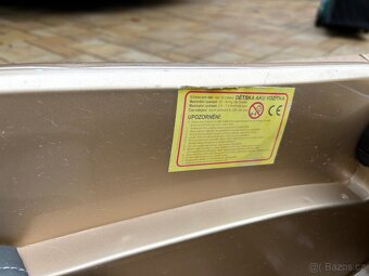 Dětské elektrické autíčko Mercedes Benz (Licencované) - 4