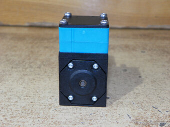 Čerpadlo pro chemické kapaliny KNF NF 30, 24 VDC - 4