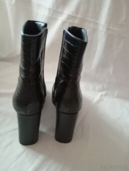 Dámské kozačky vel.39 - 4