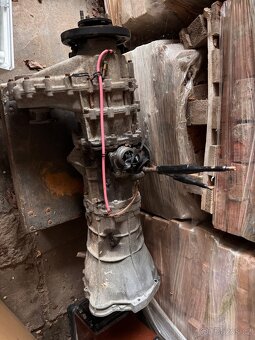 Nissan Patrol Y60 díly - 4