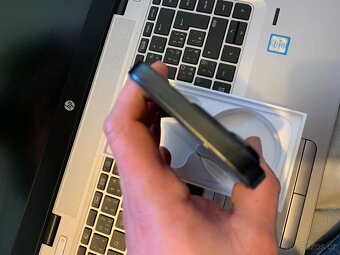 IPhone 15 pro 256 GB - 4