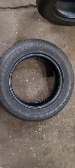 2 letní pneumatiky GOODYEAR 215/65R16 98V 6,00mm - 4
