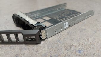 rámeček na HDD pro server - 4
