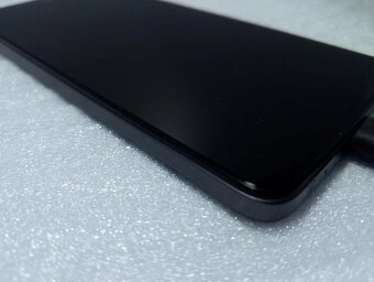 Mobilní telefon Motorola Moto E14 2GB/64GB Graphite Gray - 4