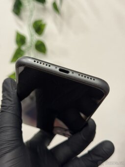 iPhone 11 64GB - 4