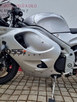 Triumph Daytona 955i - 4