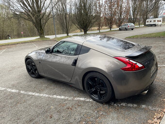 Nissan 370Z - 4