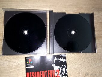 Resident Evil 2 PS1 - 4