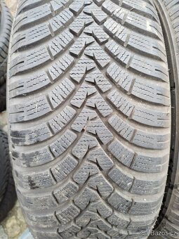 215/60/17 zimni pneu PIRELLI a FALKEN 215/60 R17 - 4