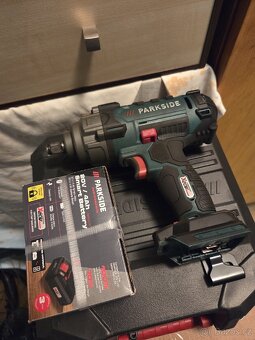 Parkside aku rázový utahovák - 4