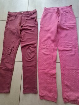 Dívčí mikiny, dl.šaty, kalhoty 146, 152 - 4