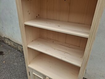 Smrková knihovna z masivu - 4