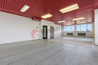 Pronájem komerčních prostor - 19 kanceláří - 556 m2 - Tábor - 4