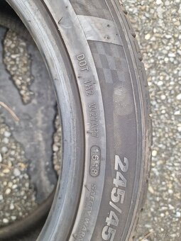 Prodám pneu KUMHO 245/45/18 ZRF - 4
