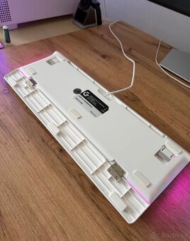 Herní mechanická klávesnice CZC Nightblade – bílá, RGB - 4