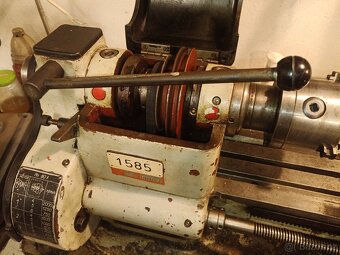 Prodám soustruh MN-80 A - 4
