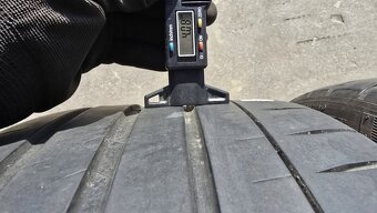Letní pneu 235/35/19 Michelin - 4