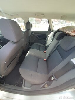 Prodám ford focus 1.6 tdci r.v.2005 - 4