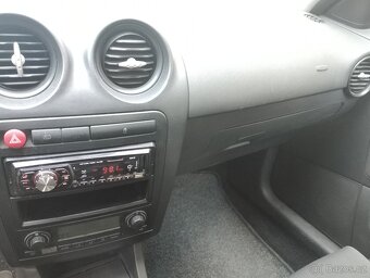 Seat ibiza 1,4 55kw 2001 - 4