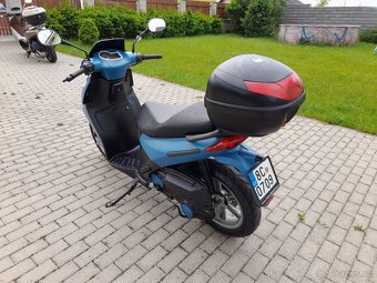 Aprilia Sportcity 125 - 4