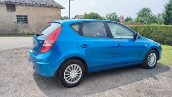 hyundai i30 1,4 16V - 4