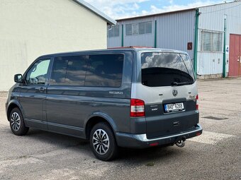 Volkswagen Multivan 2.5 TDI (2009) – 7 míst, spaní. - 4