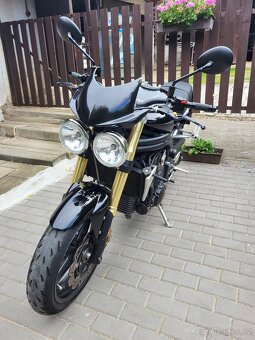Triumph Speed Triple 1050 - 4