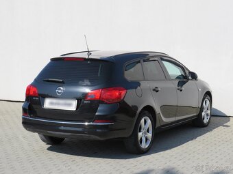 Opel Astra 1.7CDTi , 81 kW nafta, 2014 - 4