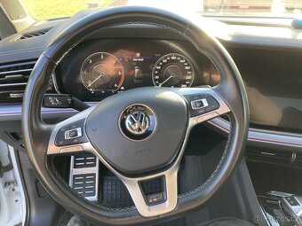 TOUAREG R-LINE 4.0tdi V8 310kw ČR,1.MAJ,DPH-možná výměna - 4