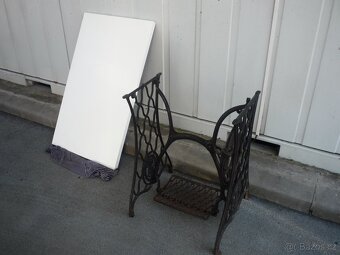 DESKA k šicímu stroji z IKEA - 4