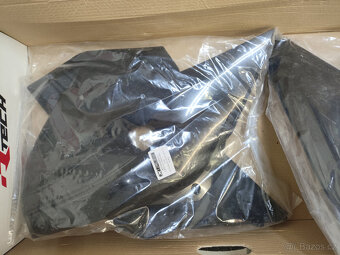 Prodám černé plasty Rtech Husqvarna 2013-2016 - 4