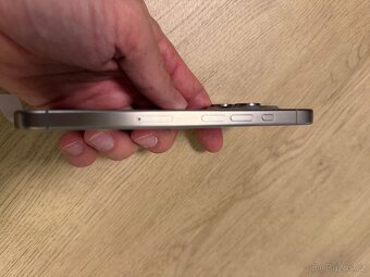 iPhone 15Pro 128Gb NOVÝ - 4
