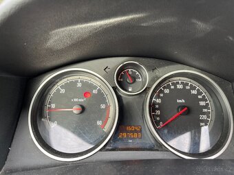 Opel Astra H 1.7 CDTI - 4