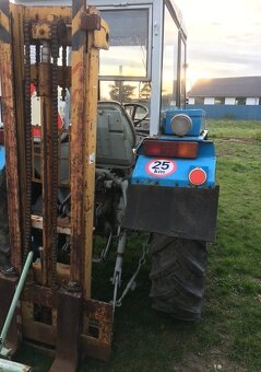 Konstrukce pro přední závaží Zetor 4011 - 4