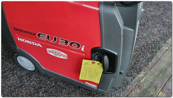 Generátor Honda EU 30i Inverter 2,6 kW, jako nový - 4