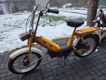 Babetta 207 s kartičkou, žlutá, zachovalá, s prsíčkama 10. - 4