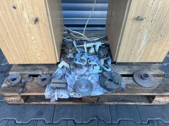 182. Hrotový soustruh MN 80 - 4