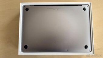 MacBook Pro 13" Retina (2019) – i7/16 GB/512GB SSD - 4
