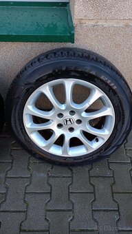Honda CR-V - Originání 18" alu kola - letní pneu - 4