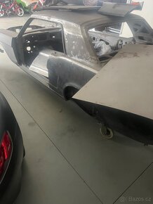 Ford mustang - 4