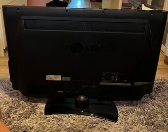 Prodám televizi LG – 42" (107 cm), rok výroby 2009. - 4